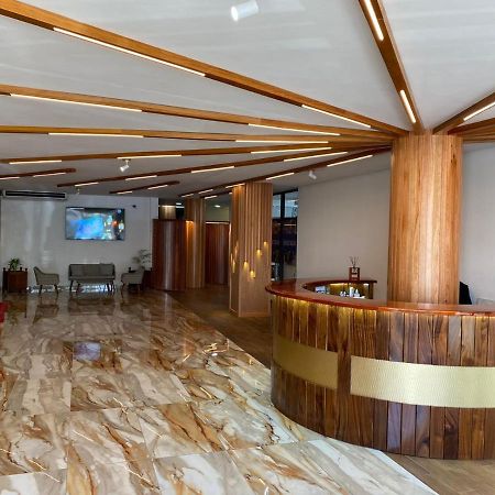 מונרוביה Murex Plaza Hotel & Suites מראה חיצוני תמונה