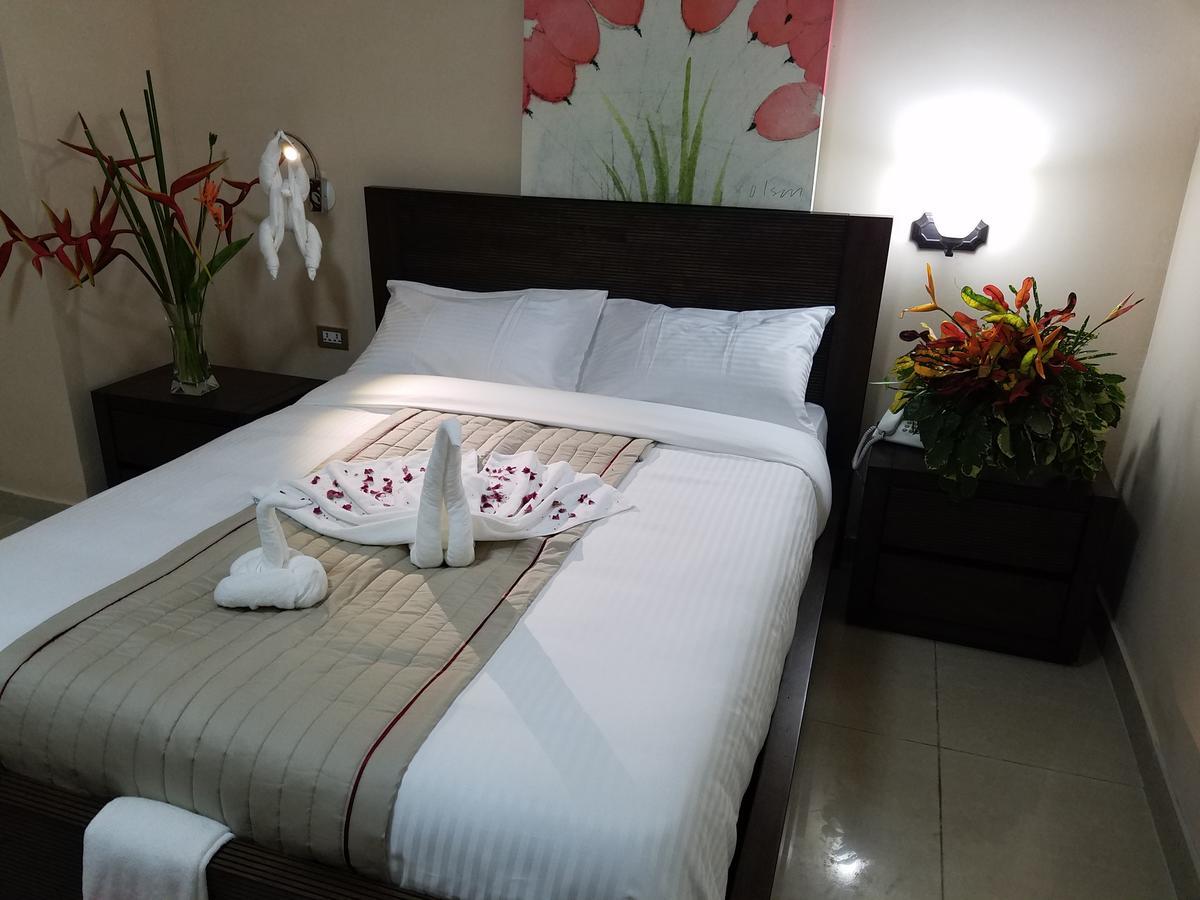 מונרוביה Murex Plaza Hotel & Suites מראה חיצוני תמונה
